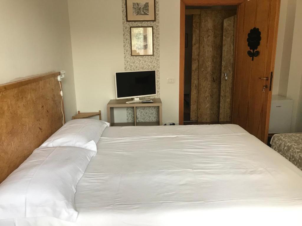 Bed and Breakfast El Rincon Del Artista Soiano Del Lago Zewnętrze zdjęcie